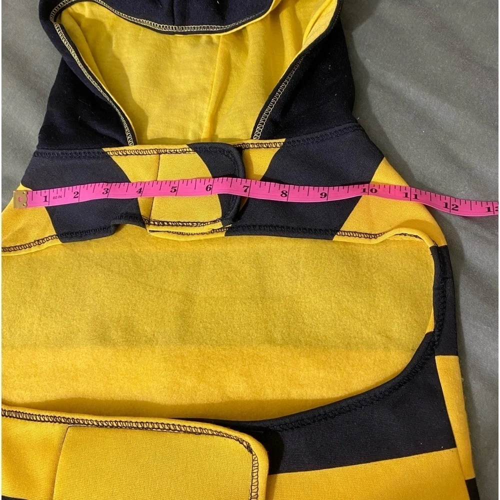 Bumble bee dog costume with attached straps that close underneath Sz XL
